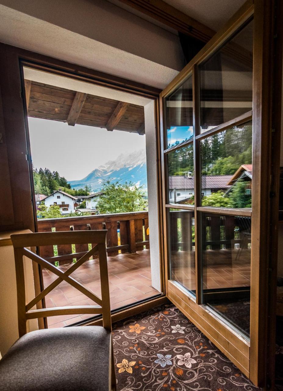Hotel Zum Goldenen Loewen Biberwier Εξωτερικό φωτογραφία