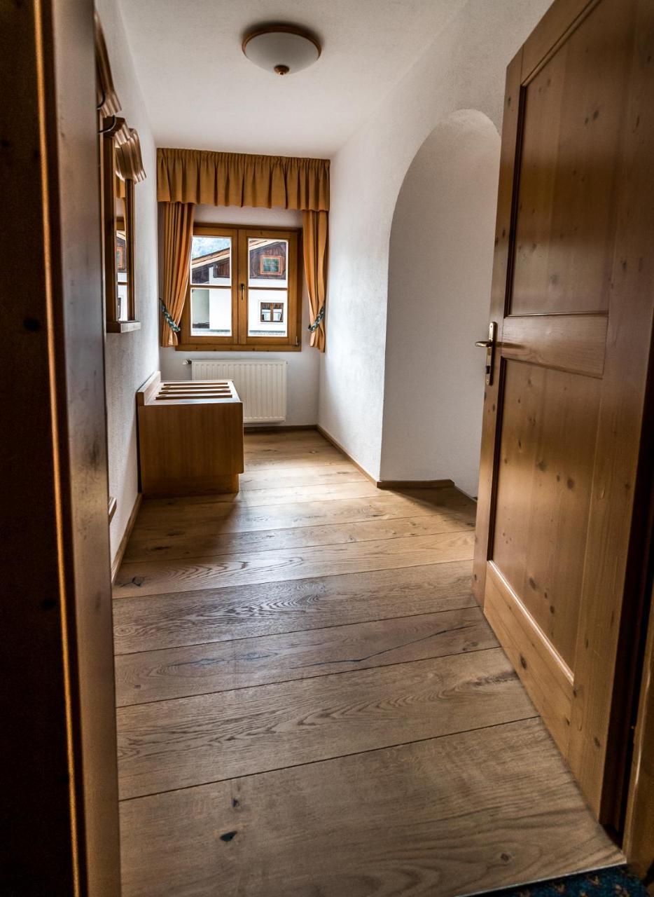 Hotel Zum Goldenen Loewen Biberwier Εξωτερικό φωτογραφία